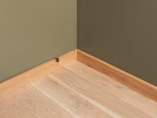 Grīdlīste Ozols Rustic, 18x70x2000mm ar rādiusu, Lakots (matēts), špaktelēta, birstēts