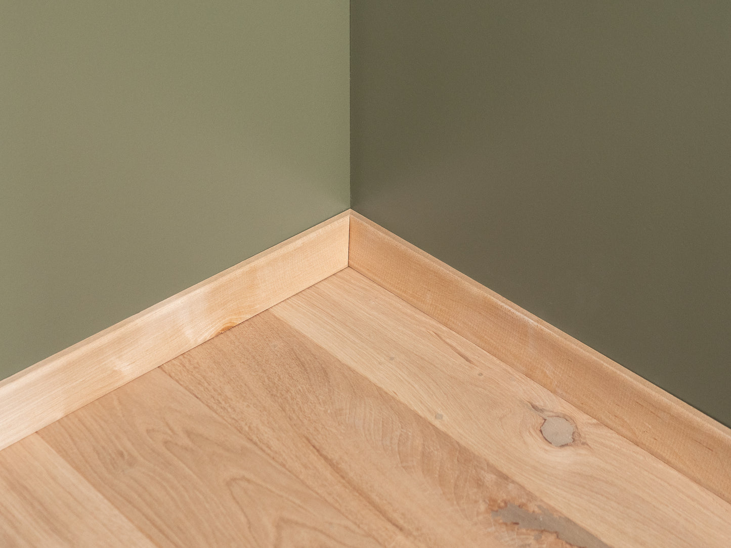 Grīdlīstes Bērzs A/B 20x52mm bez virsmas apstrādes 1,5-2,5m Izliekts