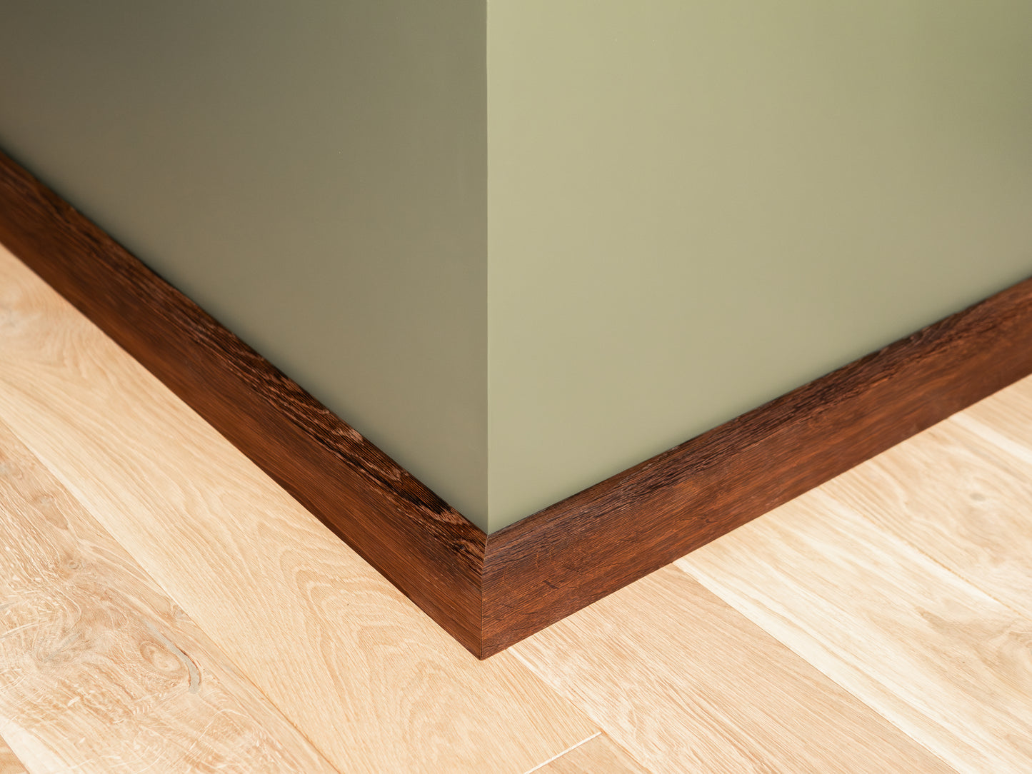 Grīdlīste Kūpināts Ozols A/B 20x90mm Dabīgi eļļots 1,5-2,5m, ar rādiusu 20mm