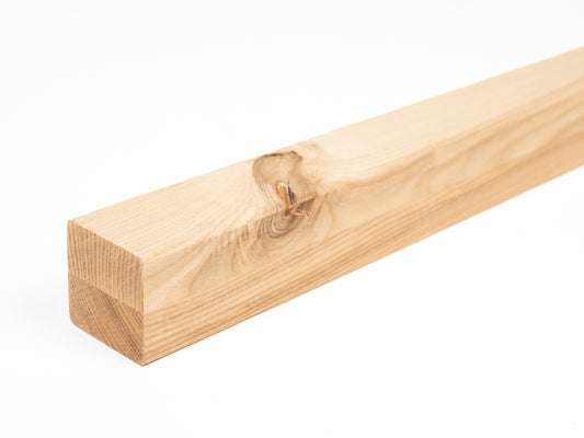 Līmētās oša koka brusas Rustic 50x50 mm eļļots ar cietā vaska eļļu tonī Dabīgi balts