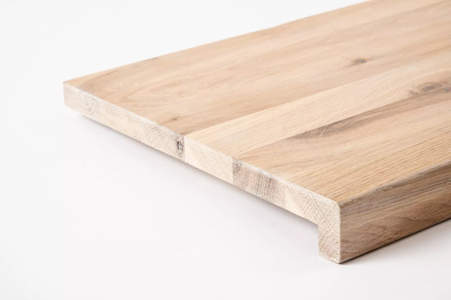 Stair tread Windowsill with overhang Oak Rustic, full stave lamellas, 20 mm, White oil