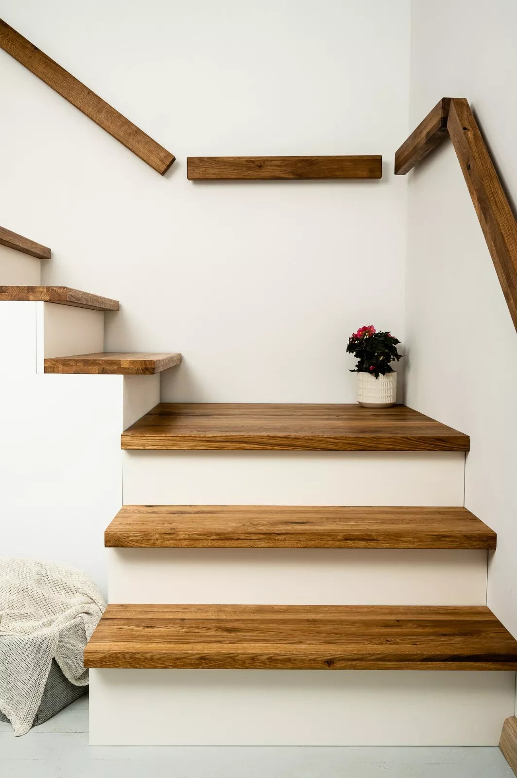 Shelf Stair tread Riser Windowsill Oak Rustic, full stave lamellas, 40 mm, 2-layer, Natural oil