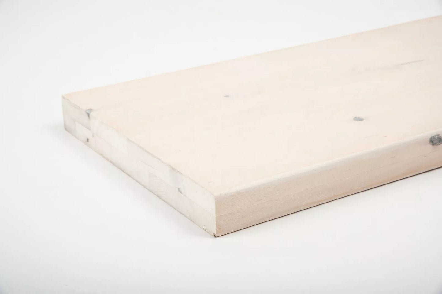 Plaukts, trepju pakāpiens, pretpakāpieni, palodze Bērzs Rustic, pilnas lameles, 40 mm, 2 slāņu, Eļļots, tonis Kaļķa balts