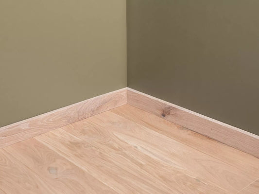 Grīdlīste Ozols Rustic, 18x70x2000mm ar rādiusu, Balti eļļots, špaktelēta