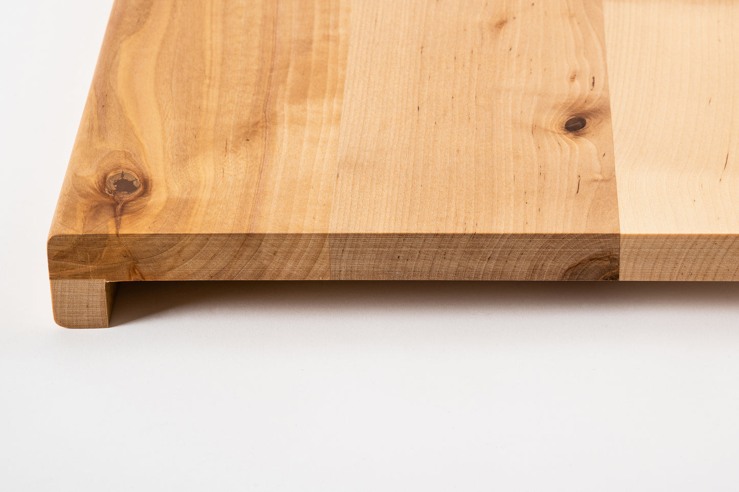 Trepju pakāpiens, palodze, Bērzs Rustic, pilnas lameles, 20 mm, Lakots (matēts)