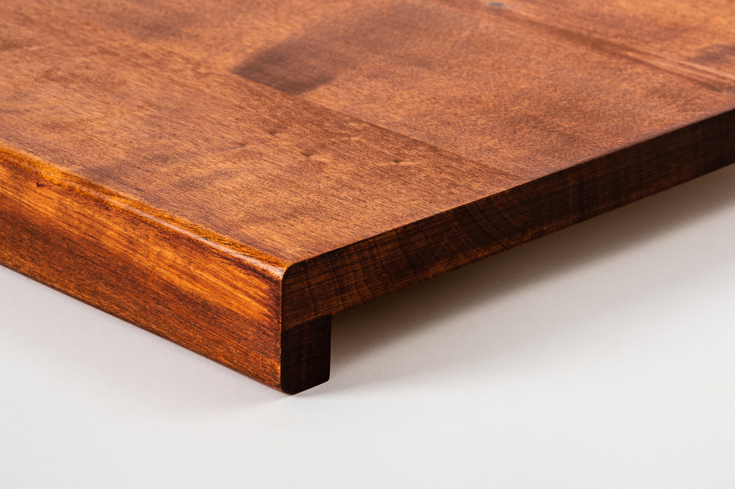 Trepju pakāpiens, palodze, Bērzs Rustic, pilnas lameles, 20 mm, eļļots tonī Ķirsis