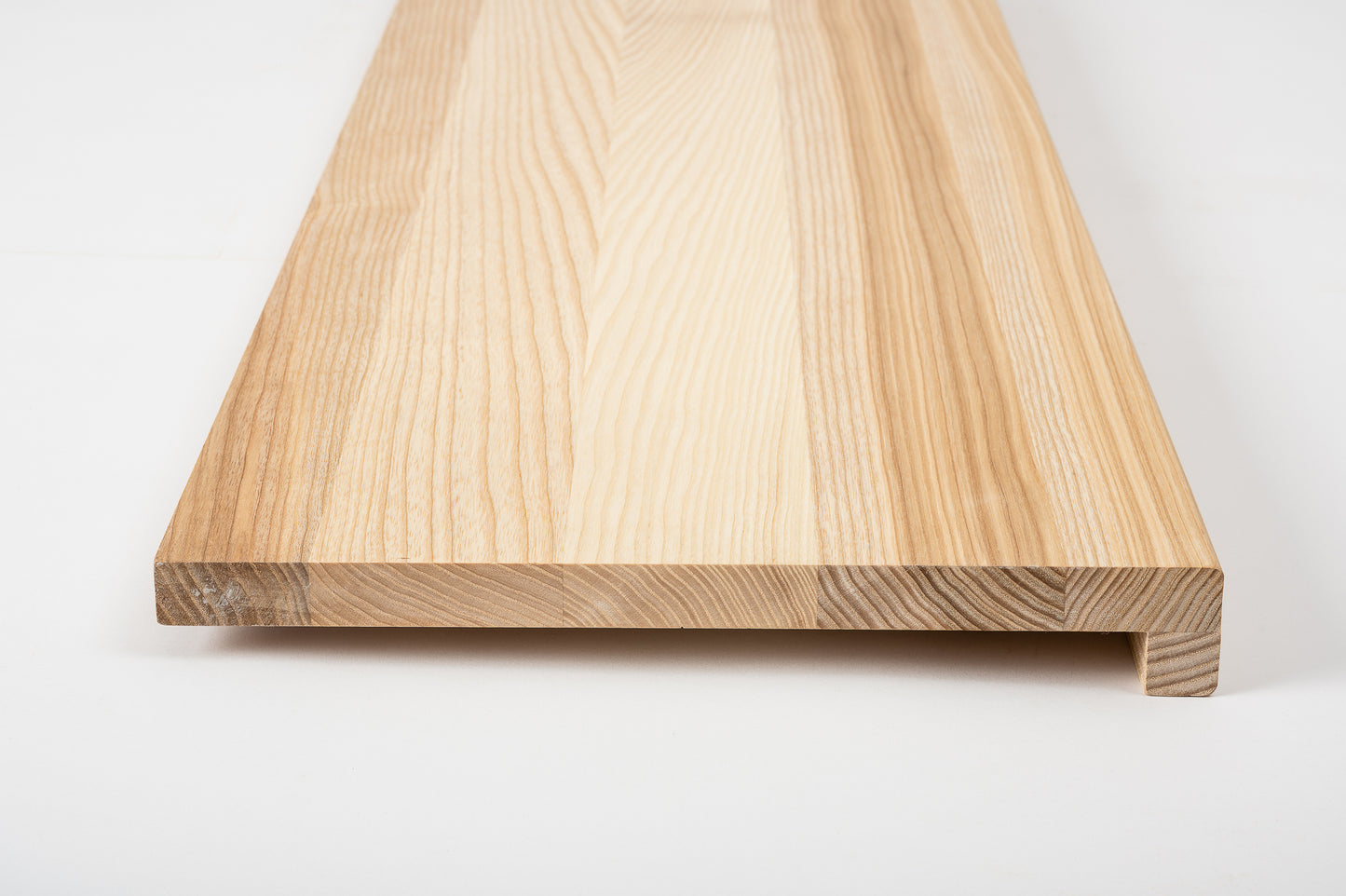 Stair tread Windowsill with overhang Ash A/B, full stave lamellas, 20 mm, Hard wax oil Natural white