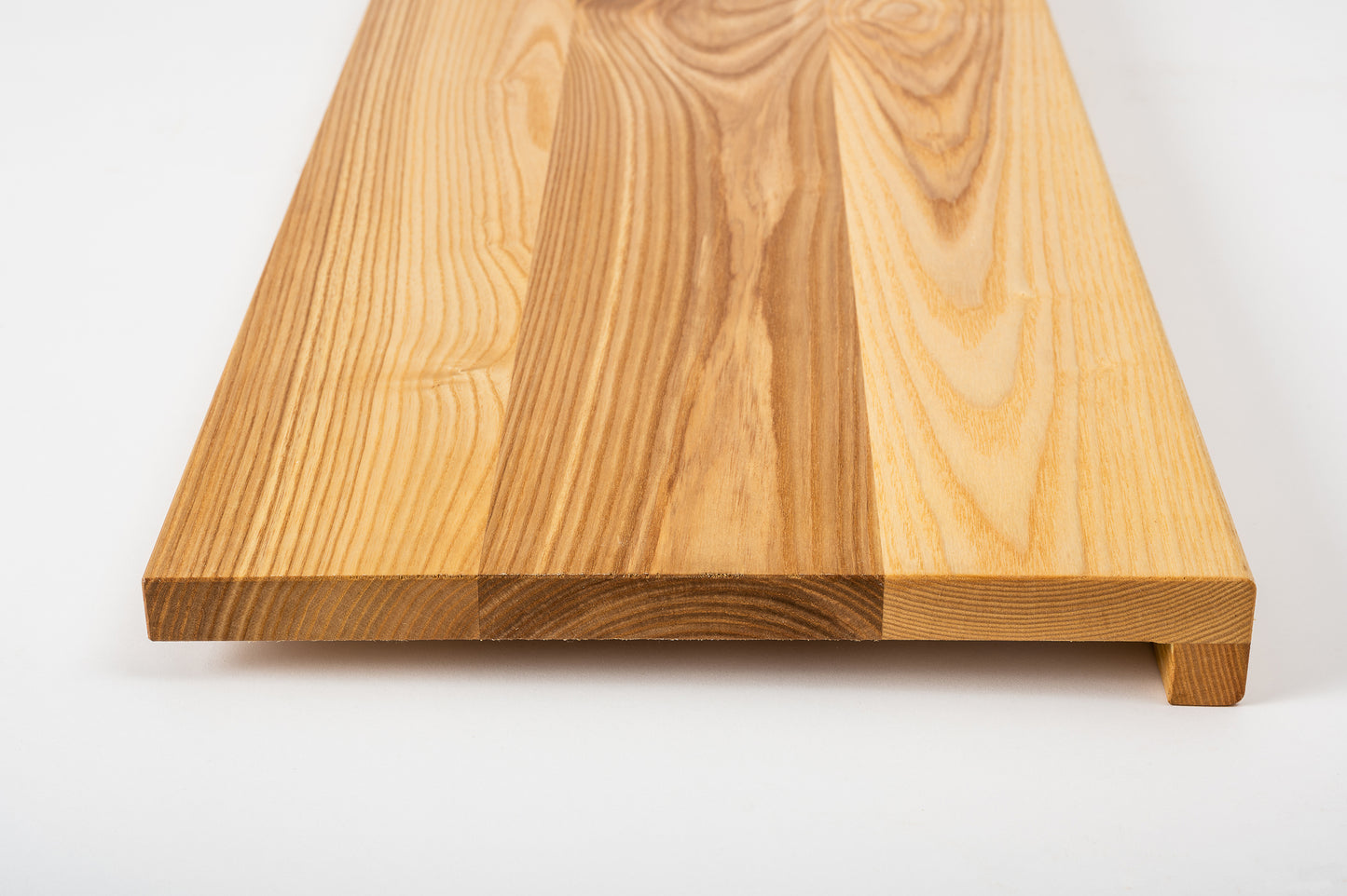 Stair tread Windowsill with overhang Ash A/B, full stave lamellas, 20 mm, Natural oil