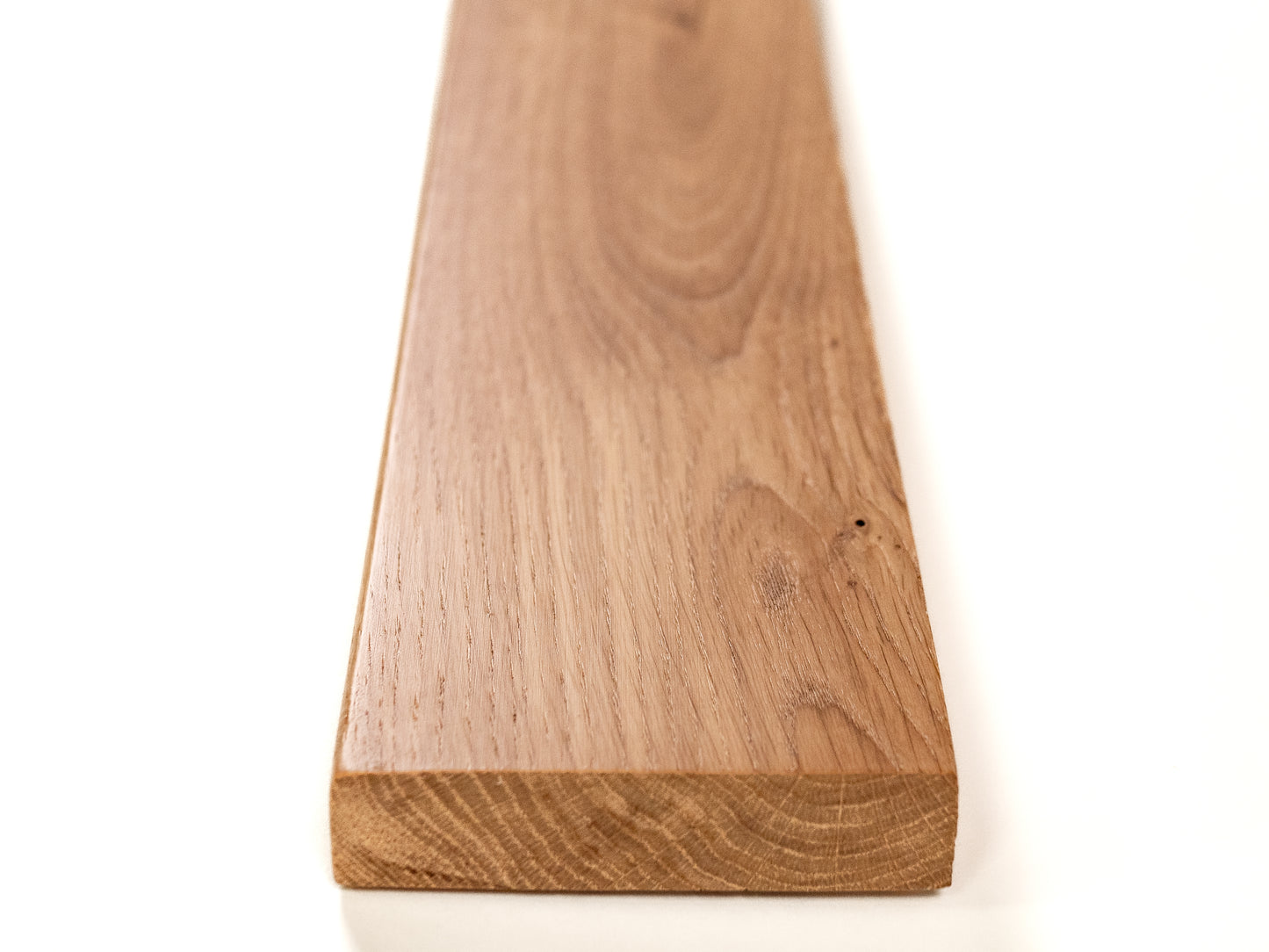 Grīdlīste Ozols Rustic, 18x70x2000mm ar rādiusu, Lakots (matēts), špaktelēta