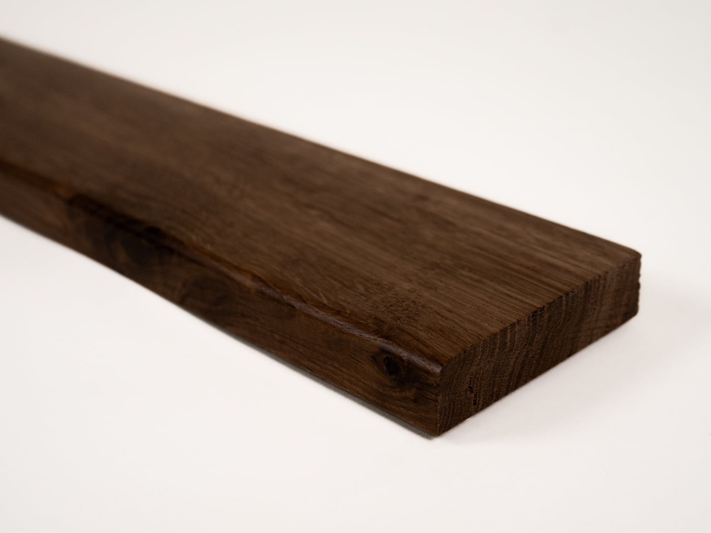Grīdlīste Kūpināts Ozols Rustic, 18x70x2000mm ar rādiusu, Lakots (matēts), špaktelēta