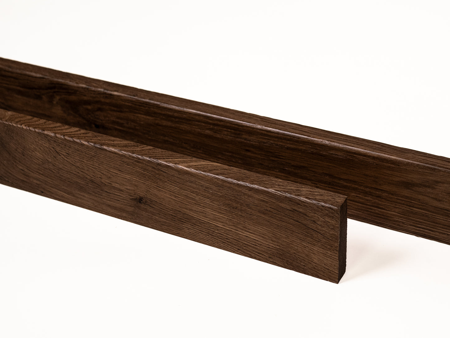 Grīdlīste Kūpināts Ozols Rustic, 18x70x2000mm ar rādiusu, Lakots (matēts), špaktelēta, birstēts