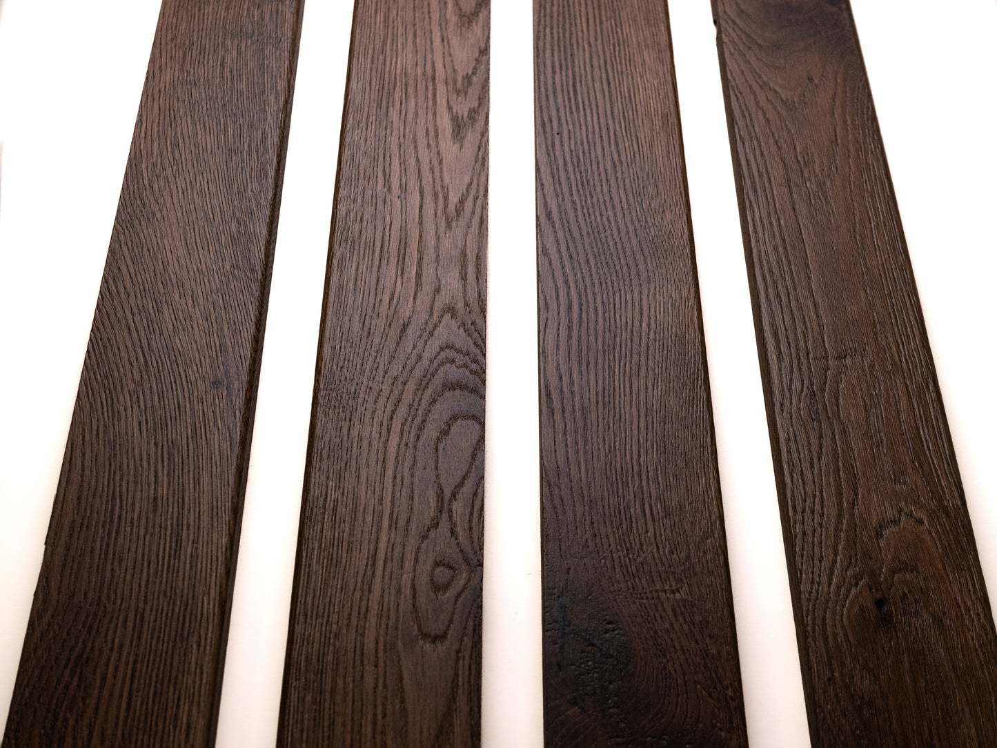 Grīdlīste Kūpināts Ozols Rustic, 18x70x2000mm ar rādiusu, Lakots (matēts), špaktelēta, birstēts