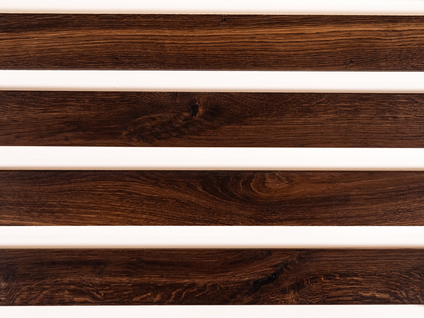 Grīdlīste Kūpināts Ozols Rustic, 18x70x2000mm ar rādiusu, Dabīgi eļļots, špaktelēta, birstēts