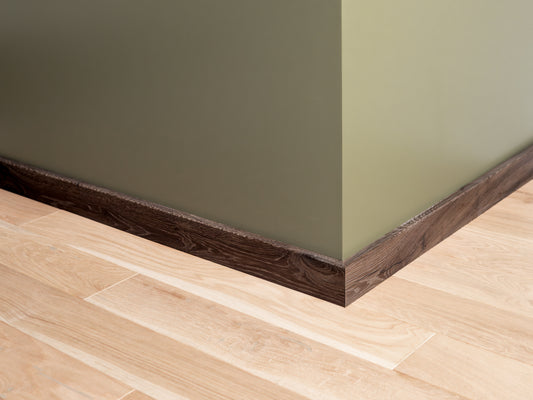 Solid Skirting Board Smoked Oak Rustic, 18x70x2000mm with radius, White oil, filled