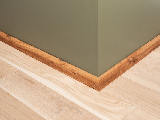 Solid Skirting Board Oak Rustic 20x50mm, Natural oil, 0,8-1,5m with radius 20mm