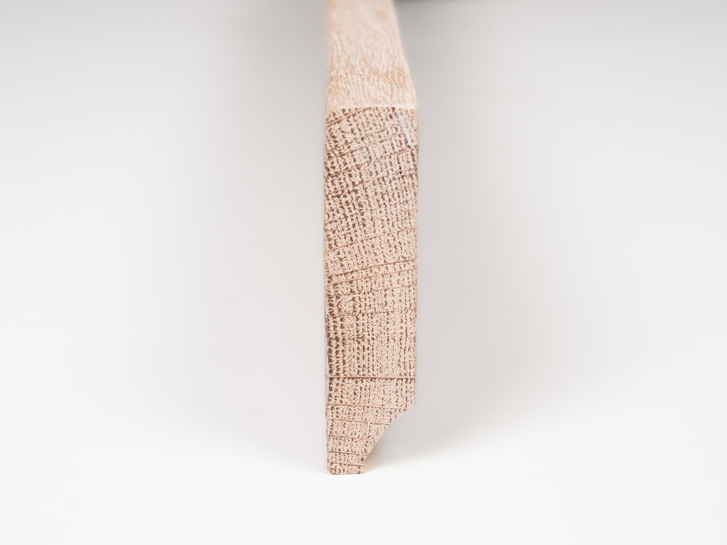 Grīdlīste Ozols Rustic, 18x70x2000mm ar rādiusu, Kaļķots balti eļļots, špaktelēta, birstēts
