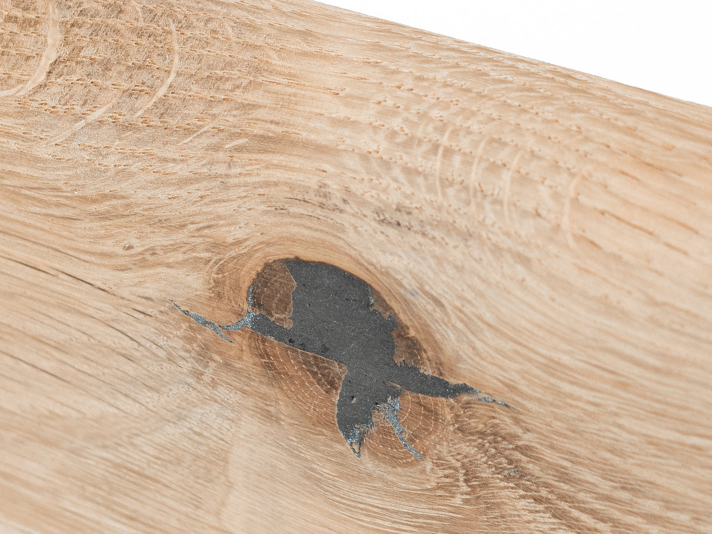 Solid Skirting Board Oak Rustic, 18x70x2000mm with radius 20mm, Hard wax oil Natural white, filled