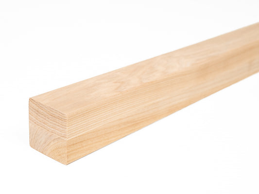 Līmētās oša koka brusas A/B 50x50 mm bez virsmas apstrādes