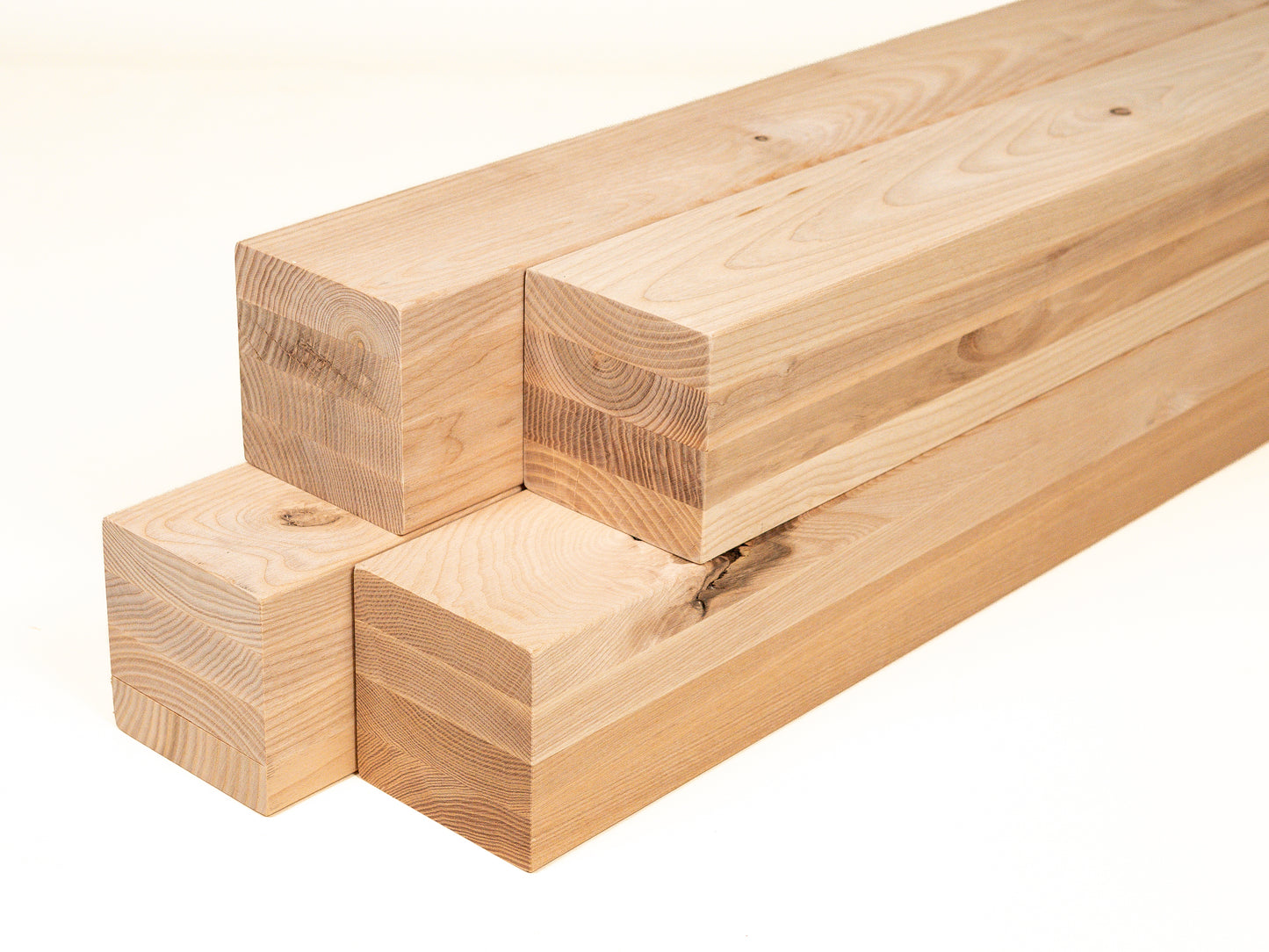 Līmētās oša koka brusas Rustic 100x100 mm eļļots ar cietā vaska eļļu tonī Dabīgi balts