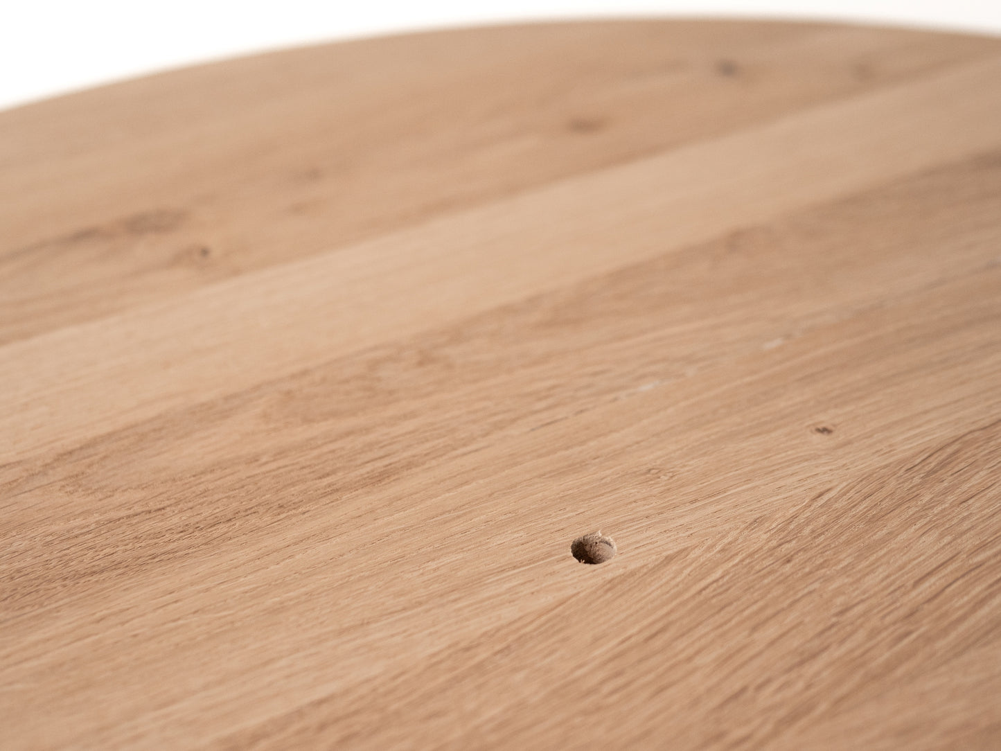 Apaļa masīvkoka Ozola darba virsma Rustic, pilnas lameles, 40 mm, bez virsmas apstrādes