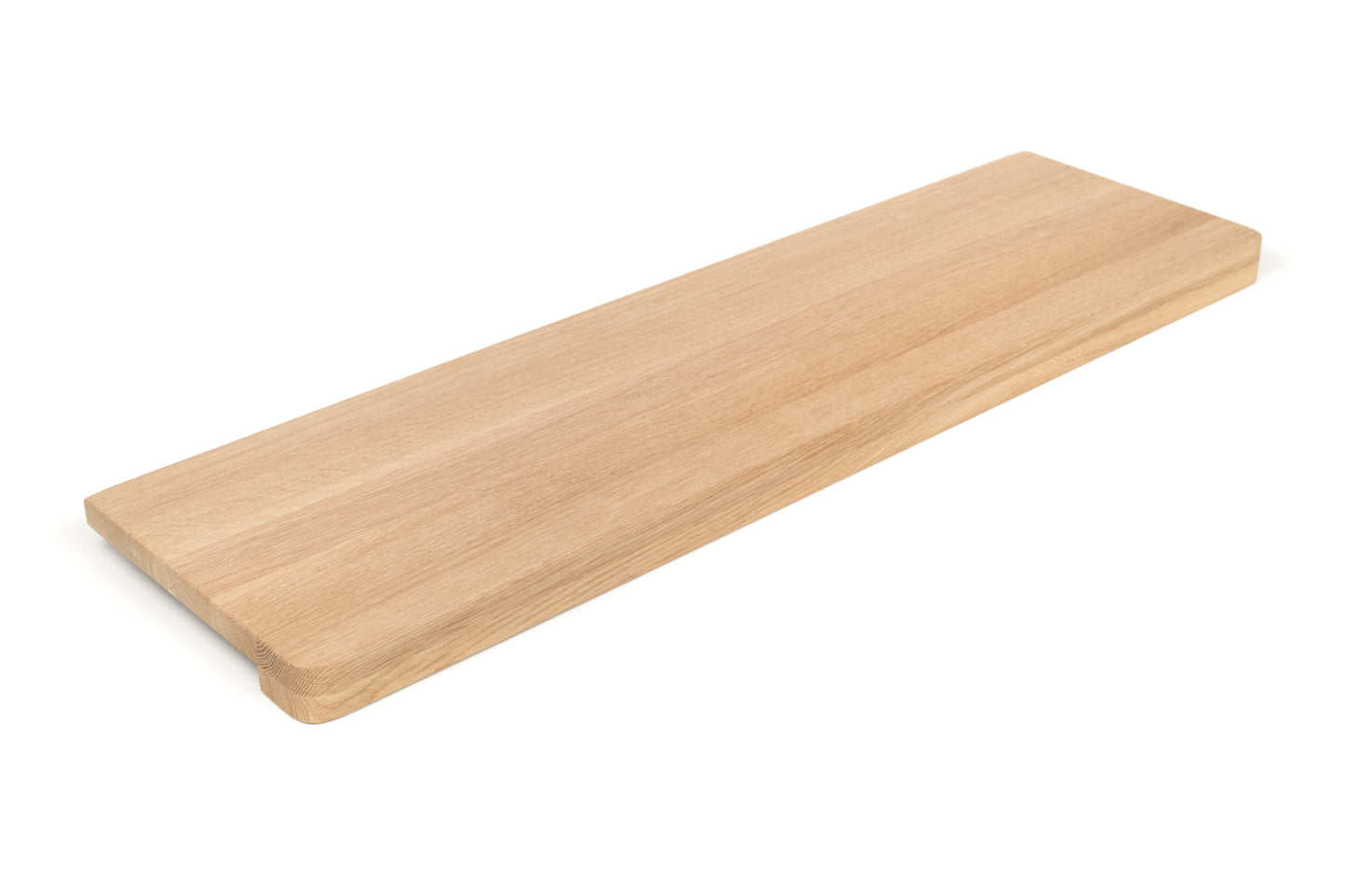 Trepju pakāpiens, palodze ar platu pārkari (5 cm dziļu), Ozols A/B, pilnas lameles, 20 mm, bez virsmas apstrādes, ar noapaļotiem stūriem (rādiuss 20 mm)