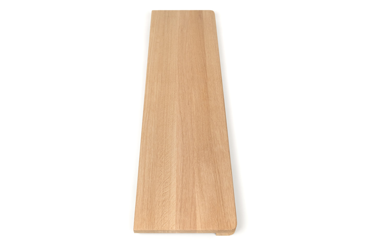 Trepju pakāpiens, palodze ar platu pārkari (5 cm dziļu), Ozols A/B, pilnas lameles, 20 mm, bez virsmas apstrādes, ar noapaļotiem stūriem (rādiuss 20 mm)