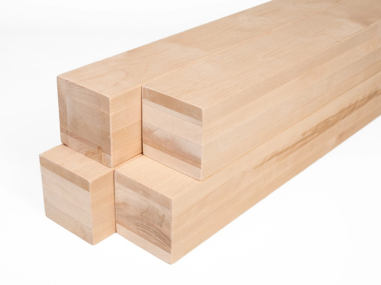 Līmētās bērza koka brusas A/B 100x100 mm bez virsmas apstrādes
