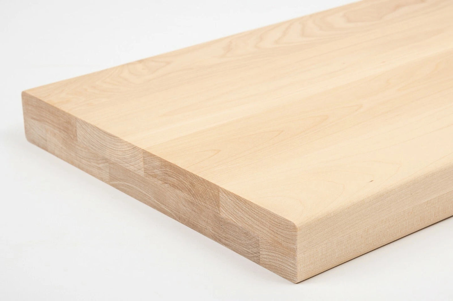 Plaukts, trepju pakāpiens, pretpakāpieni, palodze Bērzs A/B, pilnas lameles,  40 mm, 2 slāņu, Eļļots ar cietā vaska eļļu, tonis Dabīgi balts