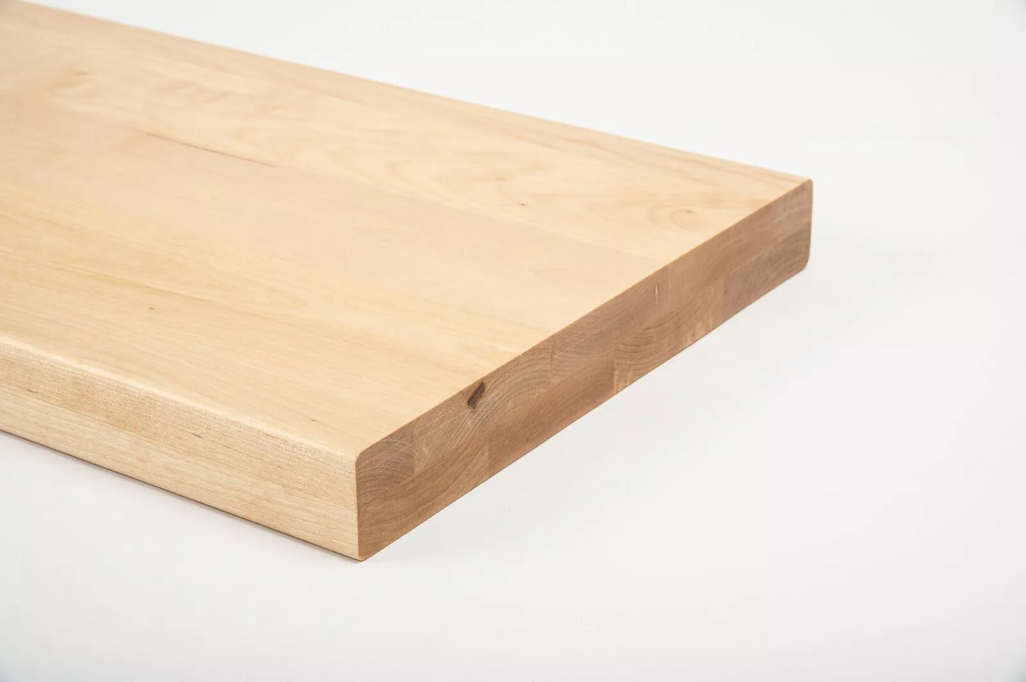 Plaukts, trepju pakāpiens, pretpakāpieni, palodze Bērzs A/B, pilnas lameles,  40 mm, 2 slāņu, Lakots (matēts)