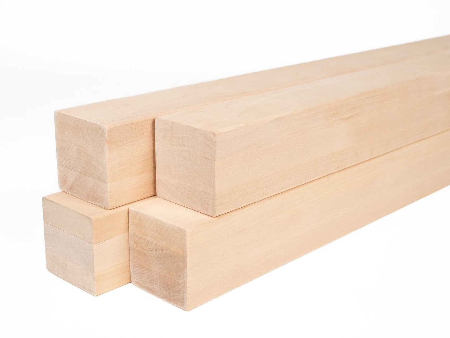 Līmētās bērza koka brusas A/B 70x70 mm bez virsmas apstrādes