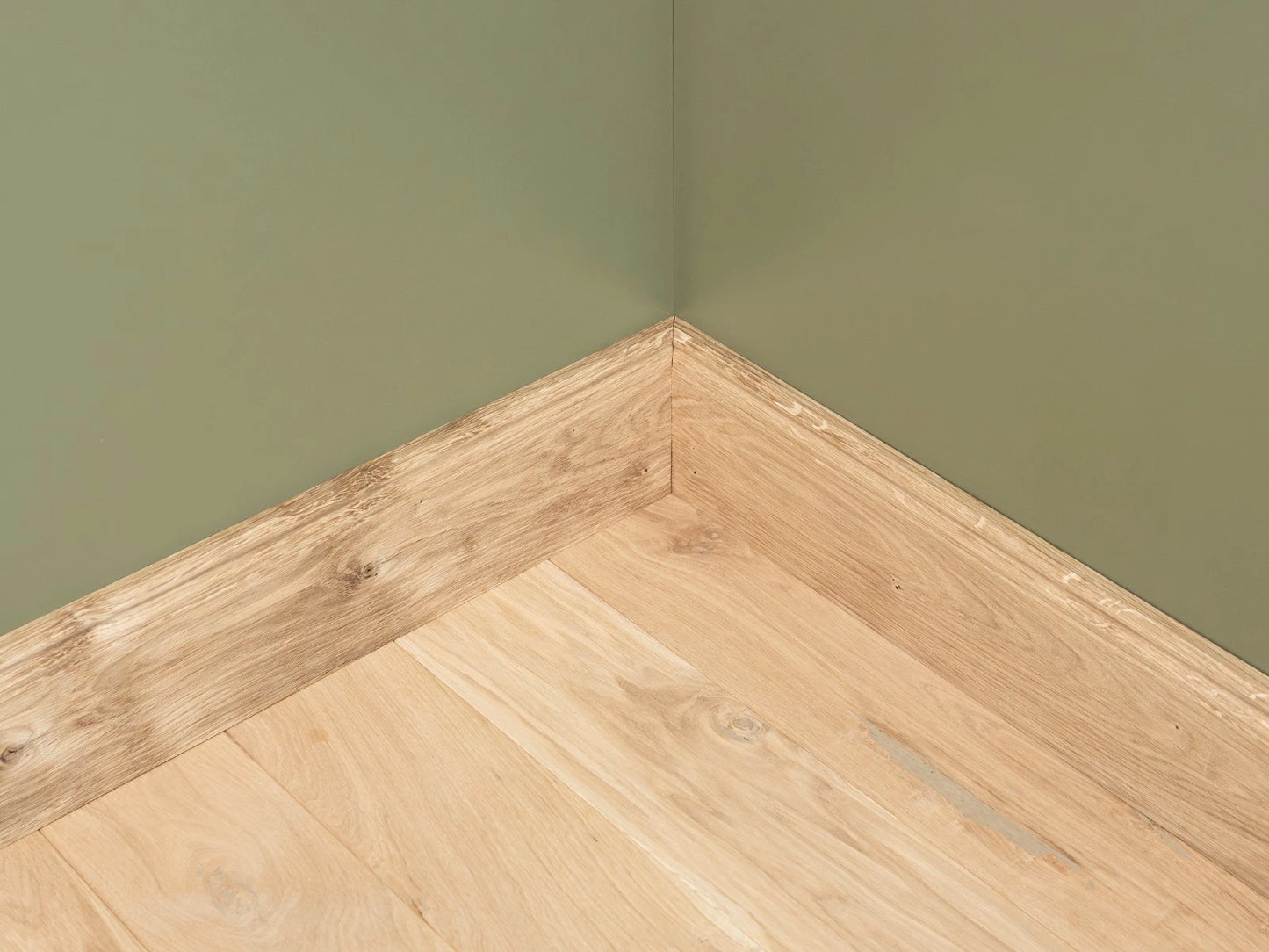 Grīdlīstes Ozols Rustic 20x110mm bez virsmas apstrādes 1,5-2,5m Hamburgas profils