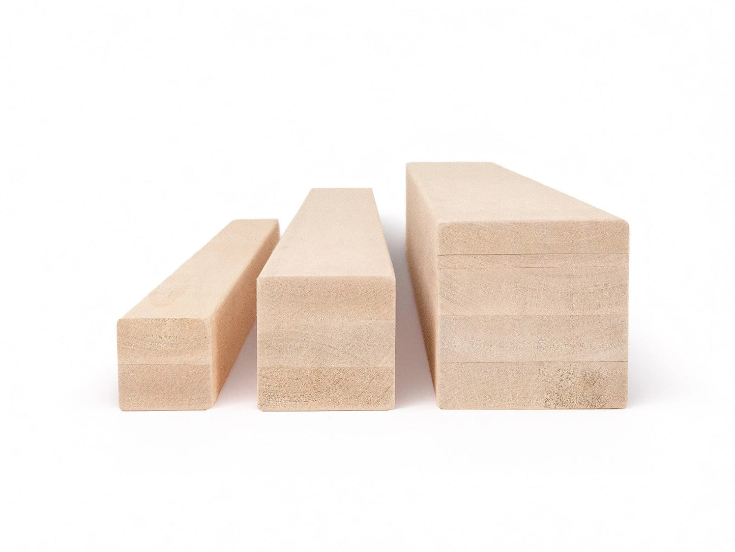 Līmētās bērza koka brusas A/B 100x100 mm bez virsmas apstrādes