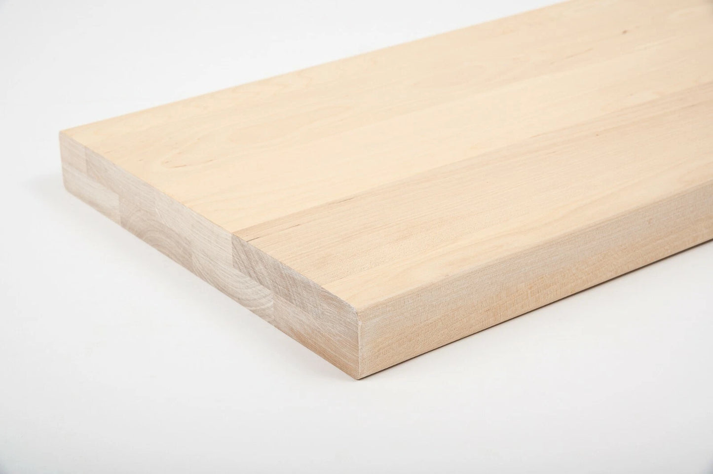 Plaukts, trepju pakāpiens, pretpakāpieni, palodze Bērzs A/B, pilnas lameles,  40 mm, 2 slāņu, Eļļots, tonis Balts