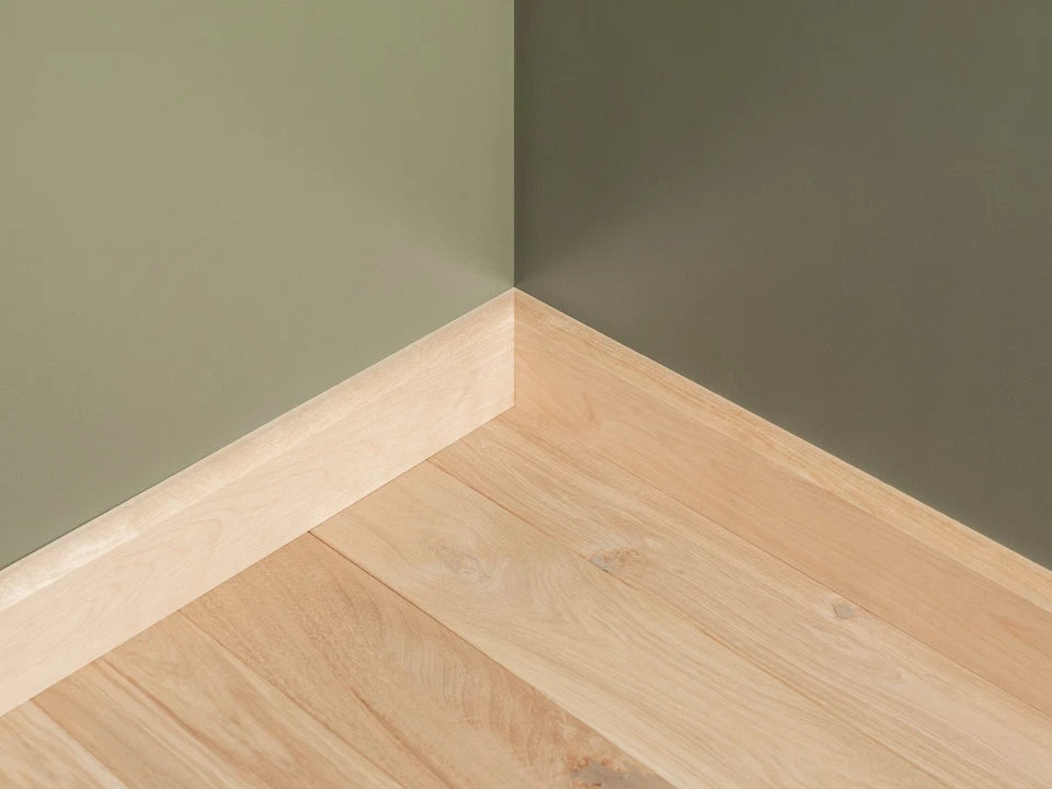 Grīdlīste Bērzs A/B 24x100mm eļļots ar cietā vaska eļļu tonī Dabīgi balts 2000 mm ar rādiusu 20mm